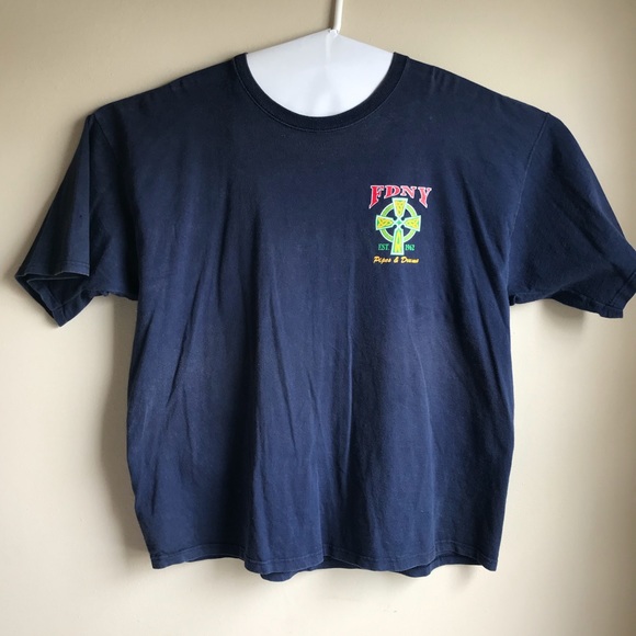 Vintage FDNY Hanes 2XL shirt Pipes and Drums - Picture 1 of 4